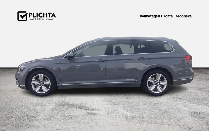 Volkswagen Passat cena 144900 przebieg: 6000, rok produkcji 2023 z Strzelin małe 562